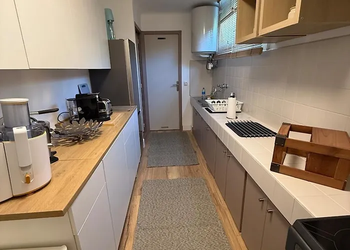 Lorette Hideway * سان تروبيه